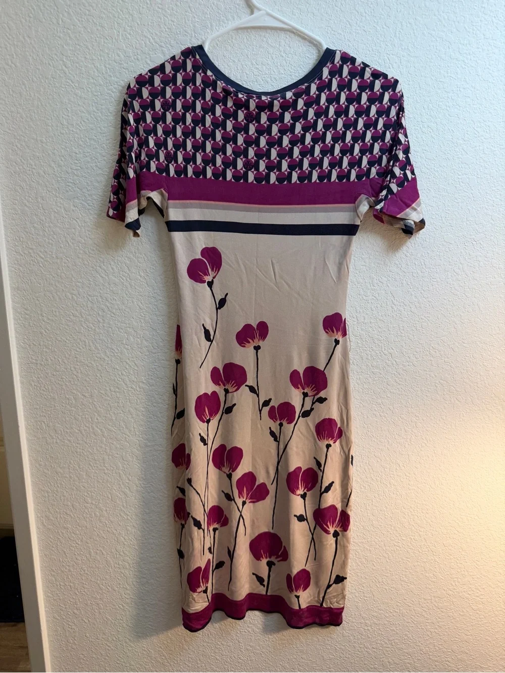 Tory Burch 100%silk Beige Midi Dress with Magenta Floral and Navy Trim